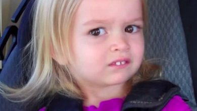 Photo of La niña que se convirtió en meme, a punto de amasar una fortuna por vender la foto que la hizo famosa