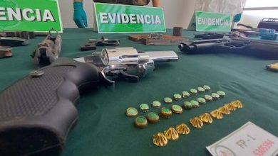 Photo of Carabineros detiene a dos sujetos al ser sorprendidos con una pistola, municiones y droga