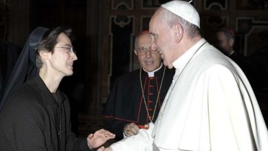 Photo of Papa nombra a Raffaella Petrini a la cabeza del Governatorato, la primera mujer de la historia