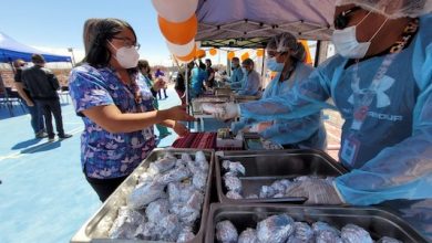 Photo of El Hospital de Calama comenzó a conmemorar el 143° aniversario de la comuna con la entrega de choclos calameños a sus funcionarios