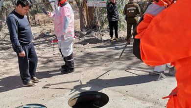 Photo of Rescatan a indigente atrapado en cámara de alcantarillado