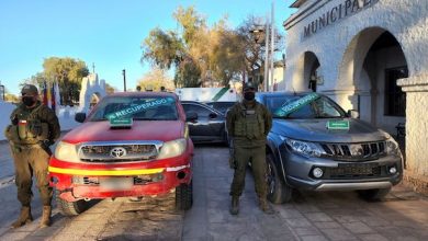 Photo of Carabineros de San Pedro de Atacama recuperó dos camionetas con encargo por robo