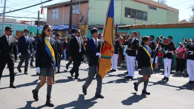 Photo of Más de 1.800 alumnos participaron del desfile escolar por los 144 años de Calama