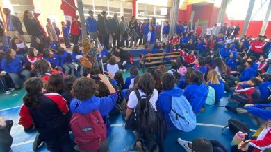 Photo of Tras toma de liceo Diego Portales, COMDES reintegró a profesor