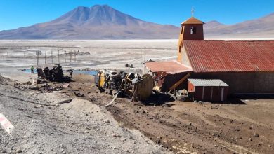 Photo of Camión de combustible vuelca y destruye iglesia de Ascotán