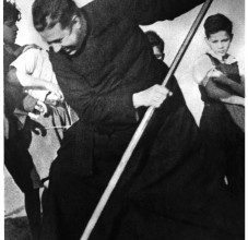 Photo of La mirada del Padre Hurtado