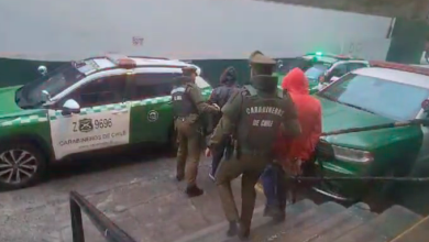 Photo of Carabineros detienen en pocos minutos a dos delincuentes que asaltaron a transeunte