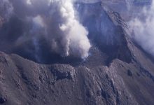 Photo of En el marco del Día del Libro: El conocimiento volcánico llega a los más jóvenes con “Vigilantes de Volcanes”