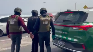 Photo of Carabineros detienen a sujetos por robo de vehículo y retención de menor