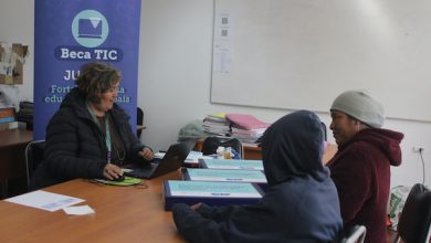 Photo of Estudiantes de Ollagüe reciben notebooks e internet