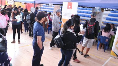 Photo of MÁS DE 2.000 PERSONAS ASISTIERON A LA PRIMERA FERIA LABORAL 2025 ORGANIZADA POR LA MUNICIPALIDAD DE CALAMA