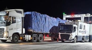Photo of Aduana aclara sobre millonario contrabando de zapatillas y otros en Quillagüa