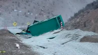Photo of Camión volcó en Cuesta Paposo, un herido