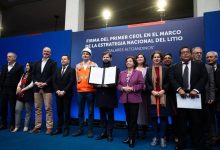 Photo of Firman el primer contrato especial de operación de litio con Enami