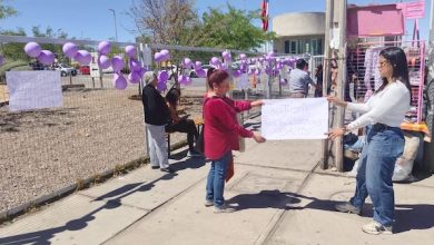 Photo of Mujeres se manifiestan en frontis del hospital de Calama por el caso de Odalys Calderón