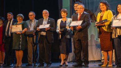 Photo of En Calama y San Pedro de Atacama se conmemoró a los docentes por sus años de servicio