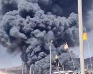 Photo of Lomas Bayas controla incendio en patio de residuos sin afectar la seguridad y sus operaciones