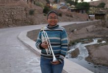 Photo of Estudiante becada por Minera El Abra comparte su talento musical en Caspana