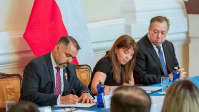 Photo of Chile y Ecuador firman acuerdo que facilita procesos aduaneros para empresas certificadas OEA