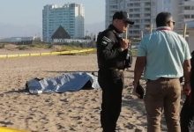 Photo of Encuentran cadaver de un hombre en la playa de La Serena costado Faro Monumental