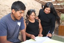 Photo of Estudiante de sicología becada por El Abra realiza evaluación psicosocial a comuneros de Yalquincha