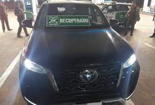 Photo of Carabineros recupera vehículo robado en Viña del Mar y detiene a 3 personas gracias a su capacidad de detección de patentes falsas
