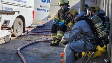 Photo of Servicio de Salud y bomberos de Calama realizaron operativo forence por exposición de cadáver con ácido sulfúrico