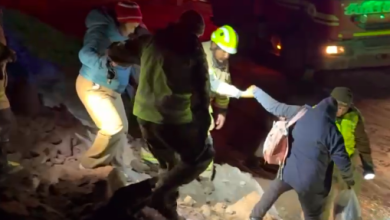 Photo of Carabineros rescata a ocho personas atrapadas por desprendimiento de sedimento en la Ruta 23-CH