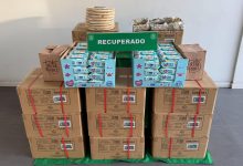 Photo of Carabineros de la SIP detiene a cuatro sujetos por robo de mercadería desde camión