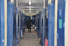 Photo of OPERATIVOS EN CÁRCELES DE LA REGIÓN PERMITIERON RETIRAR ARMAS CORTOPUNZANTES Y CELULARES