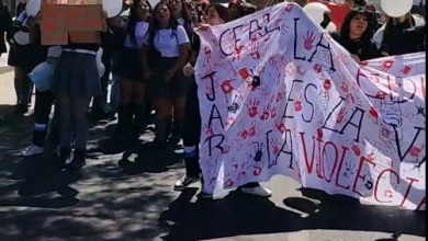 Photo of Estudiantes marchan en repudio por brutal crimen de paradocente del Lezaeta