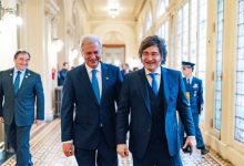 Photo of Presidente José Antonio Kast realiza su primer viaje internacional y sostiene reunión de trabajo con Presidente Javier Milei