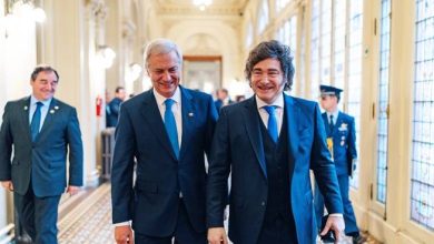 Photo of Presidente José Antonio Kast realiza su primer viaje internacional y sostiene reunión de trabajo con Presidente Javier Milei