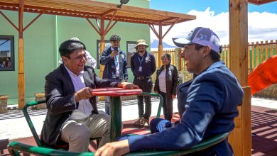 Photo of Gobernador regional destaca a Ollagüe como comuna ejecutora en medio de avances en educación local