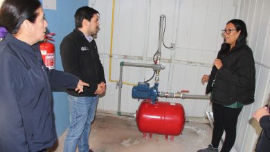 Photo of Jardín Infantil de Ollagüe recibe estanque y bomba de agua con apoyo de El Abra